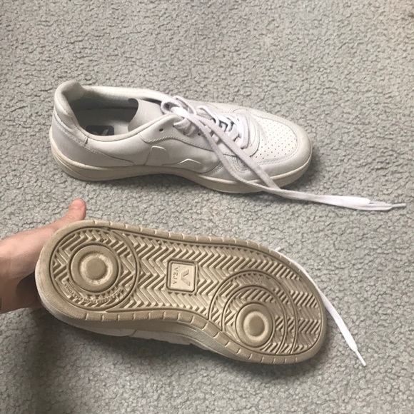 Veja V-10 low top leather sneakers all white. - Picture 6 of 8